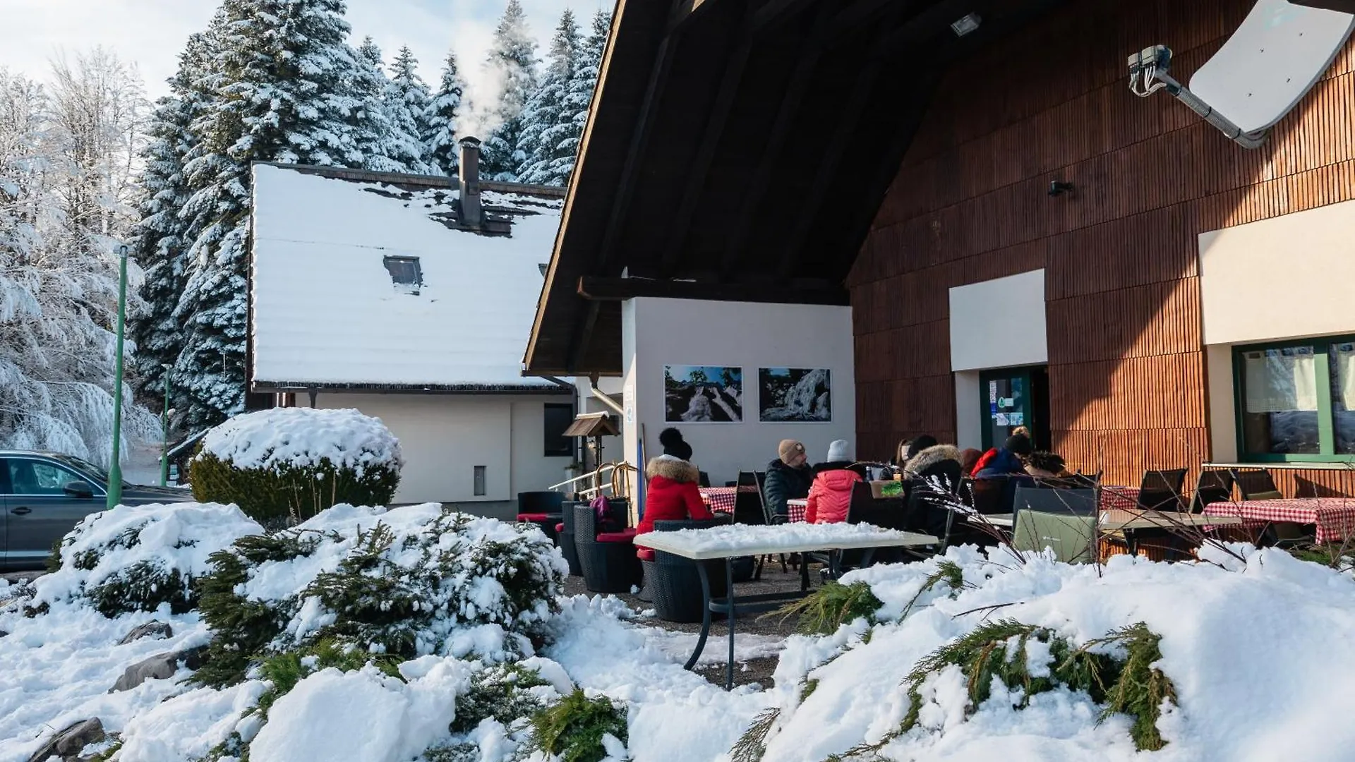 Pansion Risnjak Crni Lug